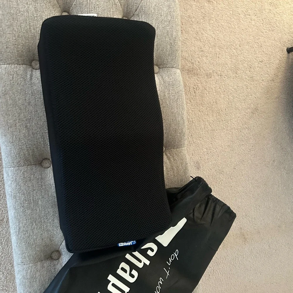 Be Shapy BBL Memory Foam Pillow.